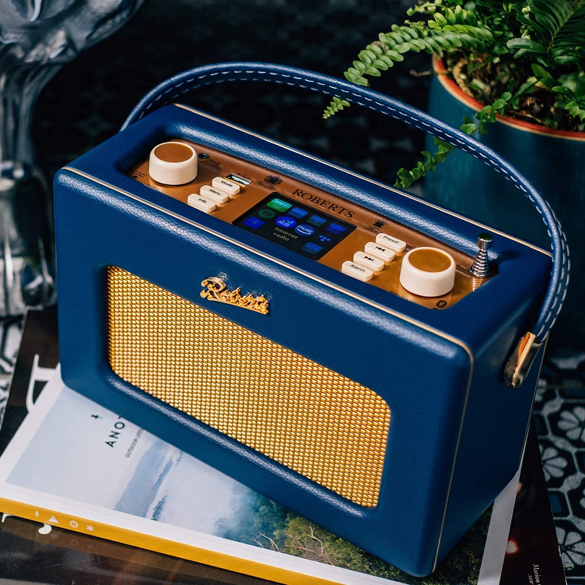 Roberts iStream 3 Internet Radio with Bluetooth | Midnight Blue | REV-ISTREAMLMB Roberts iStream 3 Internet Radio with Bluetooth | Midnight Blue | REV-ISTREAMLMB
