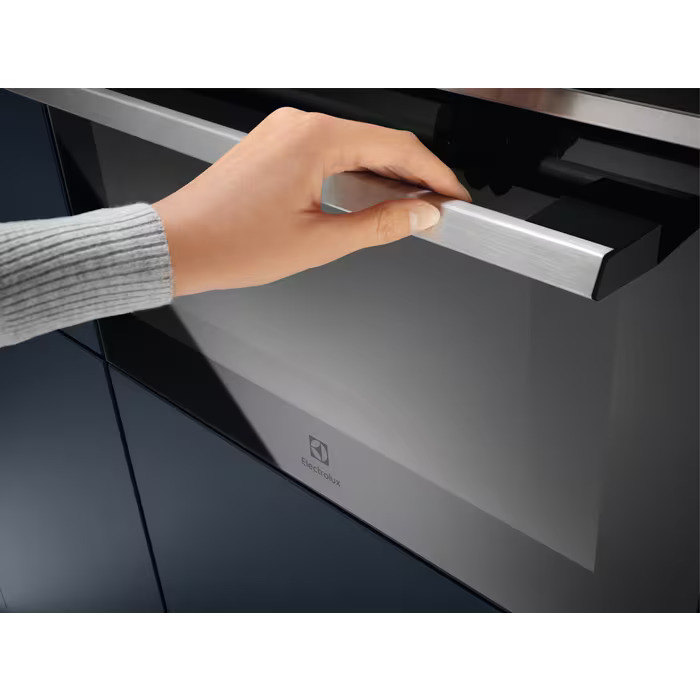 Electrolux 800 CombiQuick Compact Oven | 45CM | Stainless Steel | EVLDE46X Electrolux 800 CombiQuick Compact Oven | 45CM | Stainless Steel | EVLDE46X
