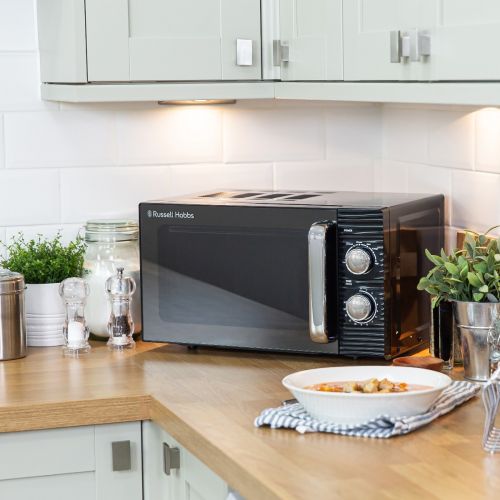 Russell Hobbs 17L 700W Microwave | Black | RHM1731B Russell Hobbs 17L 700W Microwave | Black | RHM1731B
