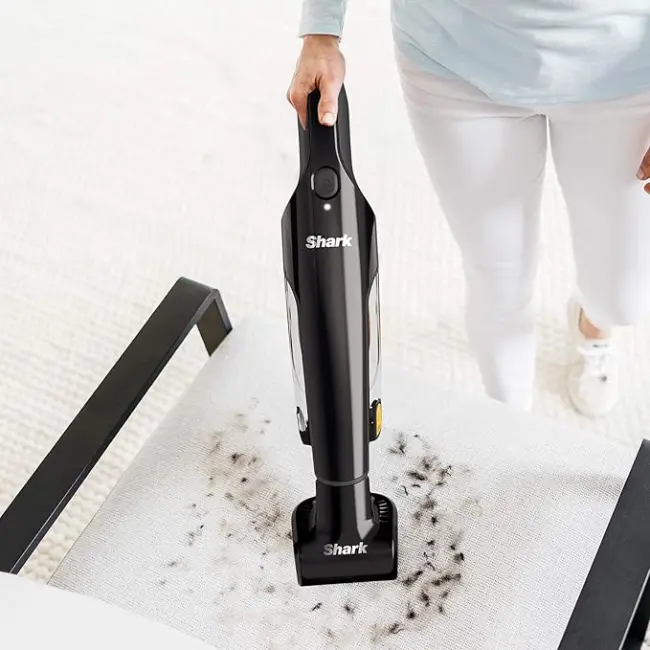 Shark Classic Handheld Pet Vacuum | CH950UKT Shark Classic Handheld Pet Vacuum | CH950UKT