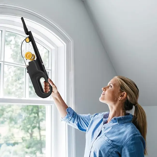 Shark Classic Handheld Pet Vacuum | CH950UKT Shark Classic Handheld Pet Vacuum | CH950UKT