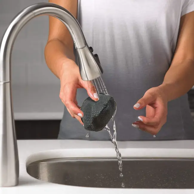 Shark Classic Handheld Pet Vacuum | CH950UKT Shark Classic Handheld Pet Vacuum | CH950UKT