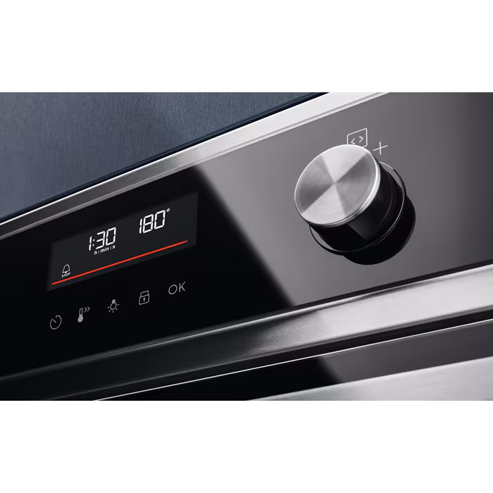 Electrolux Built In Single Oven | Pyrolytic | Stainless Steel | EOM6P46X Electrolux Built In Single Oven | Pyrolytic | Stainless Steel | EOM6P46X